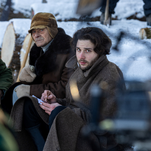 Maugliként a Móricz Zsigmond Színházban, a Malenkij című film főszereplőjeként a Szindbád VIP moziban találkozhatunk Kerék Benjáminnal