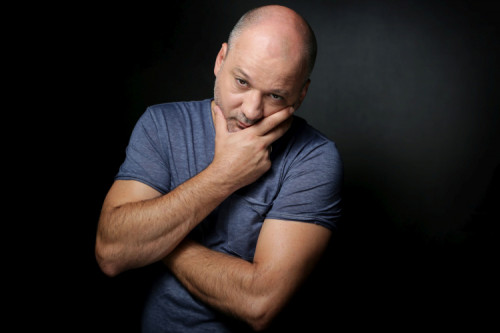 A játék és a szenvedély az igazi, együttes hajtóerő -Thuróczy Szabolcs Egy életem című stand up estjével tér vissza a nyíregyházi színházba